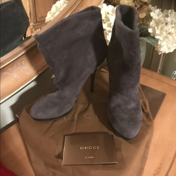 Gucci Scamosciato foldover booties - Picture 2 of 10